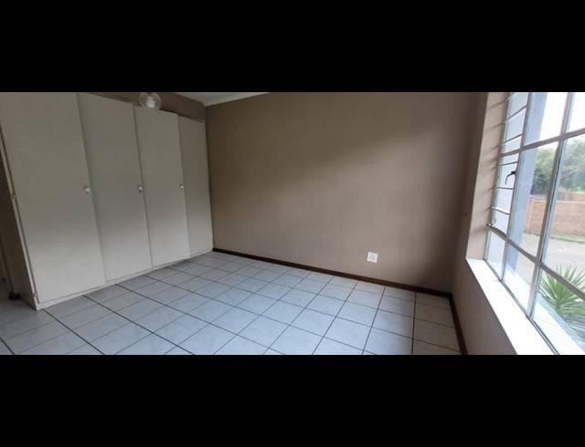 2 BEDROOM APARTMENT FOR SALE IN VERWOERDPARK